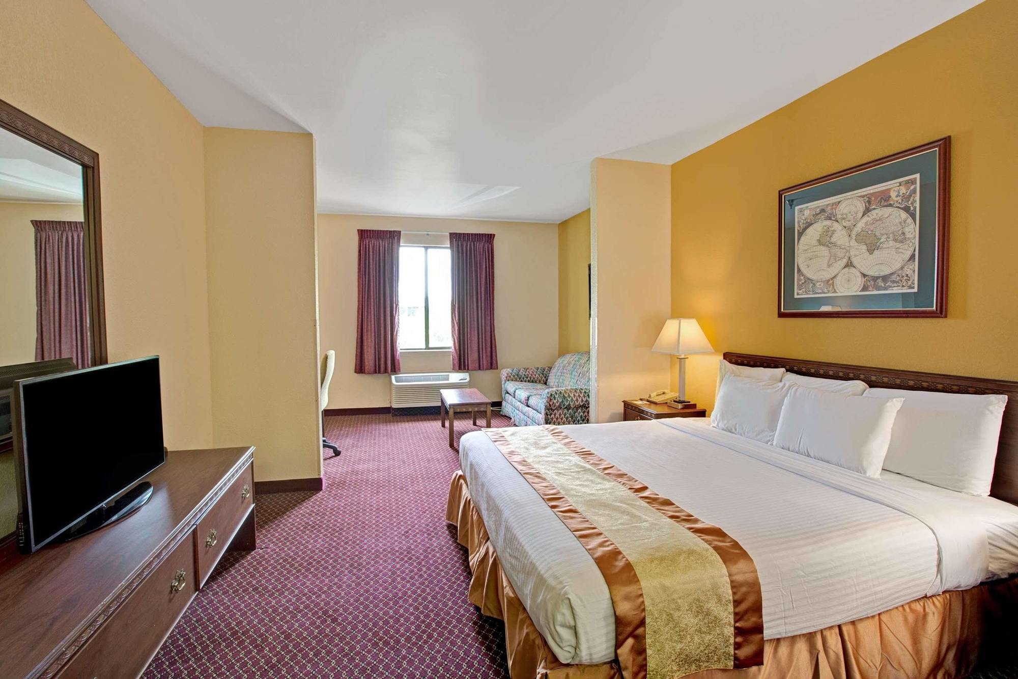 Days Inn & Suites By Wyndham היקורי מראה חיצוני תמונה